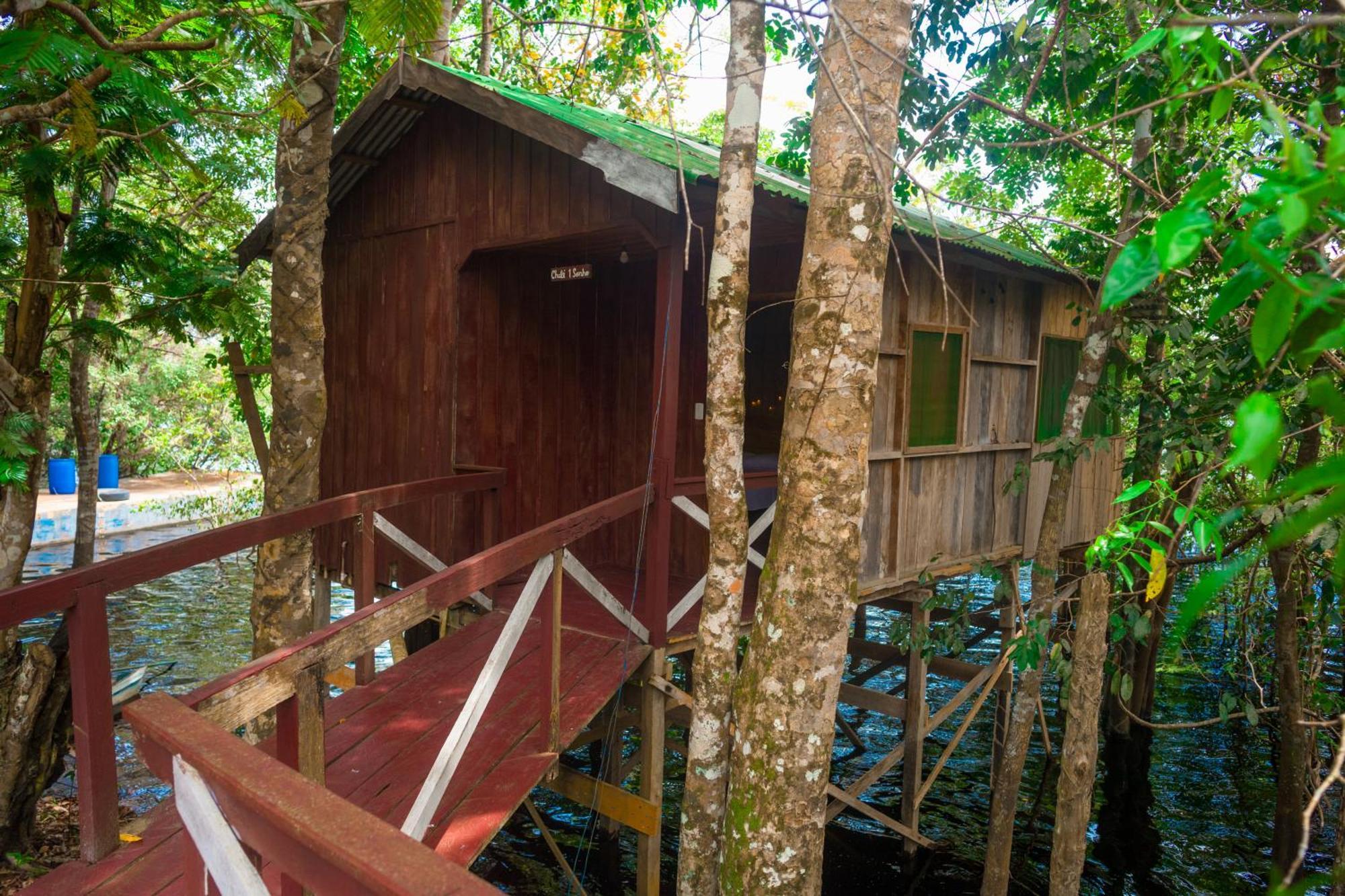 Vista Do Lago Jungle Lodge Cajual Bagian luar foto